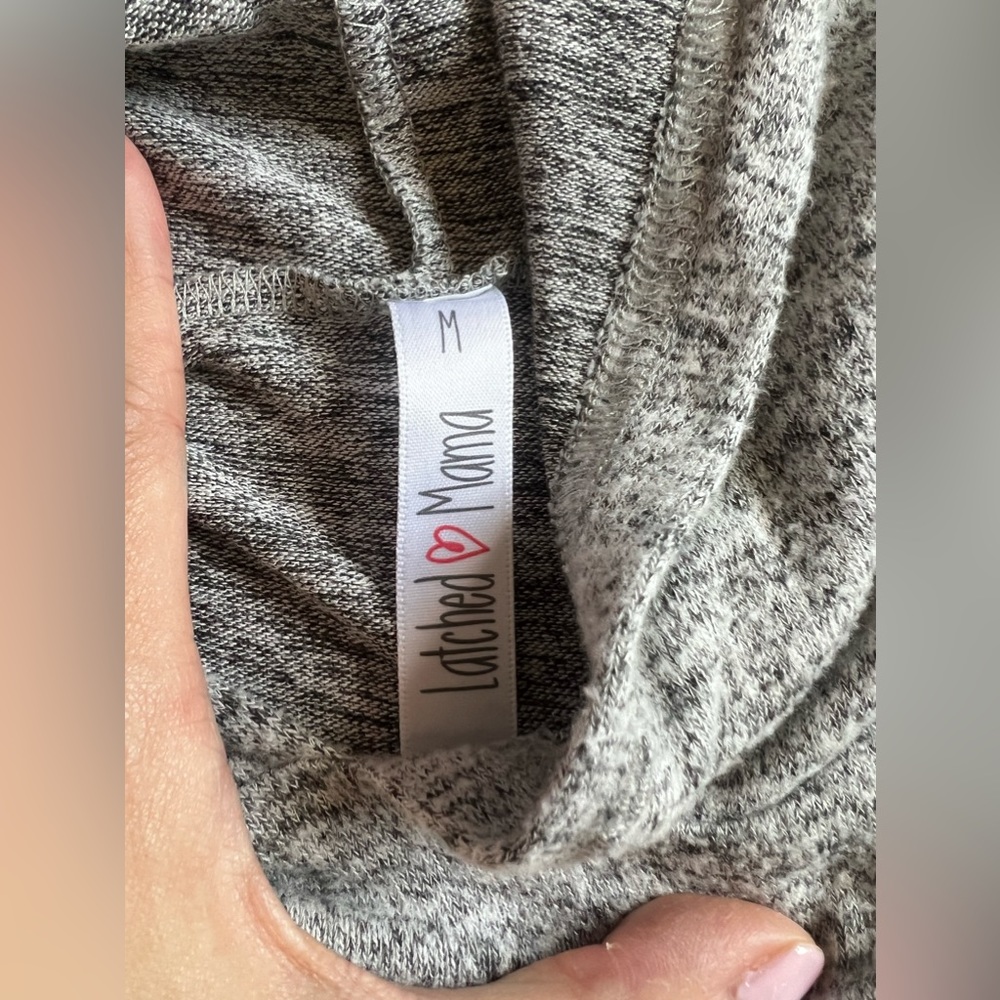 Latched Mama Nursing Hoodie Tunic- size medium